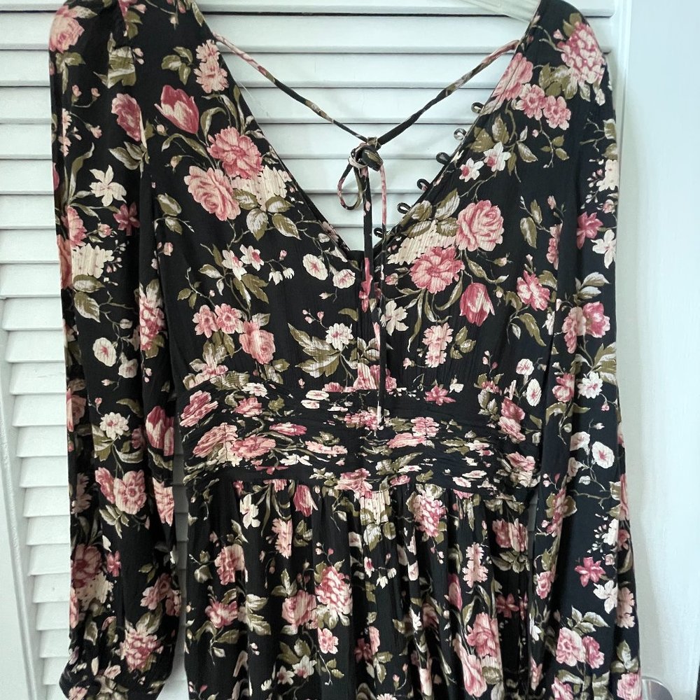 NWOT American Eagle Floral Jumpsuit Size 4